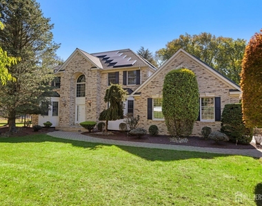 31 Sheffield Drive - Photo Thumbnail 1