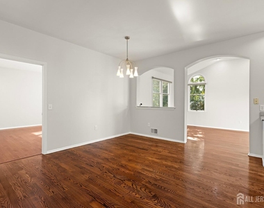 31 Sheffield Drive - Photo Thumbnail 13