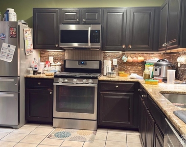72 Heatherwood Drive - Photo Thumbnail 5