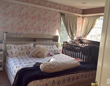 72 Heatherwood Drive - Photo Thumbnail 14