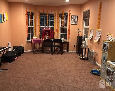 72 Heatherwood Drive - Photo Thumbnail 8