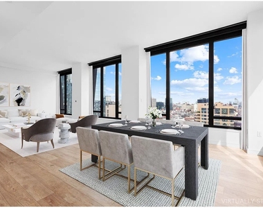 111 Varick Street - Photo Thumbnail 1