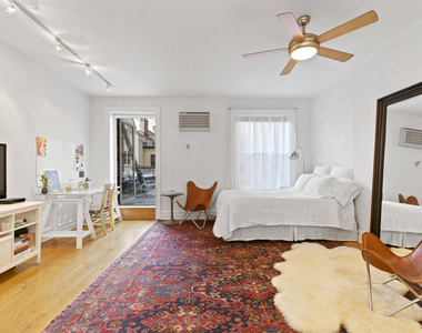 55 E 73rd Street - Photo Thumbnail 1
