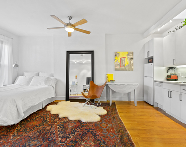 55 E 73rd Street - Photo Thumbnail 3