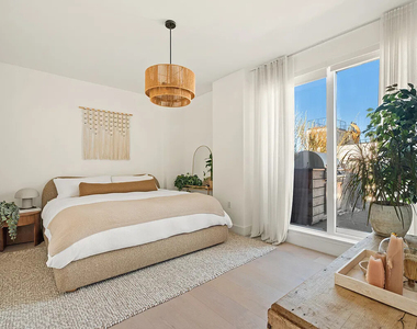 110 N 1st Street - Photo Thumbnail 15