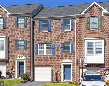 44 Don Quixote Drive - Photo Thumbnail 1