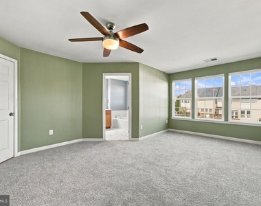 44 Don Quixote Drive - Photo Thumbnail 24