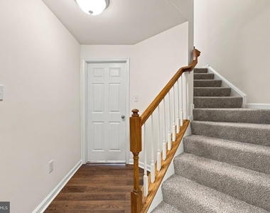 44 Don Quixote Drive - Photo Thumbnail 6