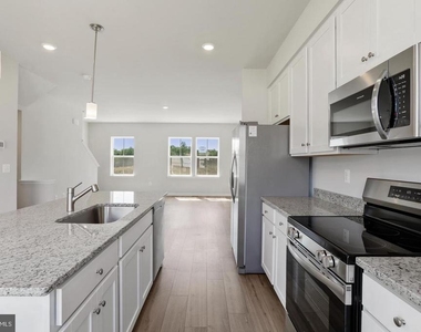 127 Kinkade Court - Photo Thumbnail 9