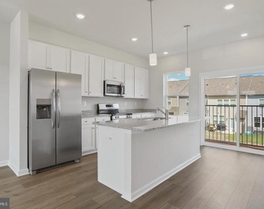 127 Kinkade Court - Photo Thumbnail 5
