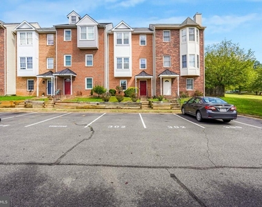 302 Barrie Place - Photo Thumbnail 34