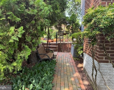 16063 Laconia Circle - Photo Thumbnail 4