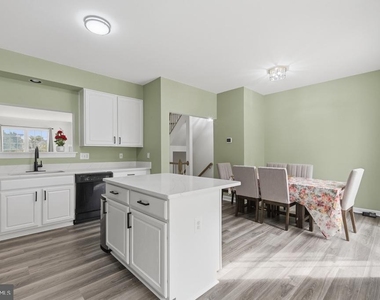 14216 Madrigal Drive - Photo Thumbnail 12