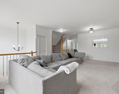 14216 Madrigal Drive - Photo Thumbnail 6