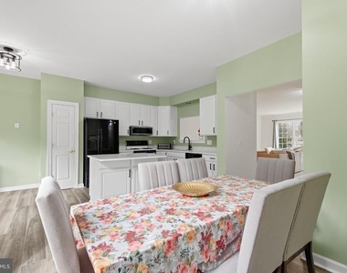 14216 Madrigal Drive - Photo Thumbnail 14