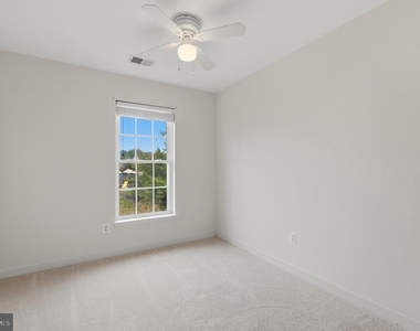 14216 Madrigal Drive - Photo Thumbnail 23