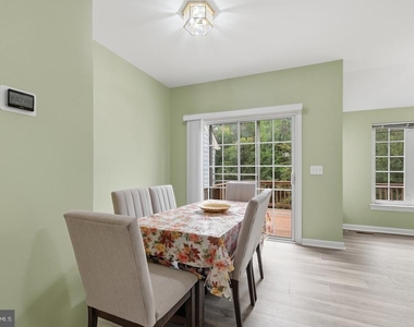 14216 Madrigal Drive - Photo Thumbnail 13