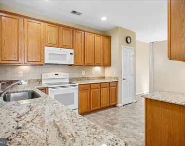 17408 Celebration Way - Photo Thumbnail 4