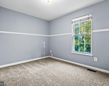 21098 Cornerpost Square - Photo Thumbnail 19