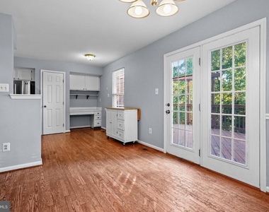 21098 Cornerpost Square - Photo Thumbnail 7
