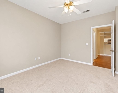 20447 Chesapeake Square - Photo Thumbnail 16