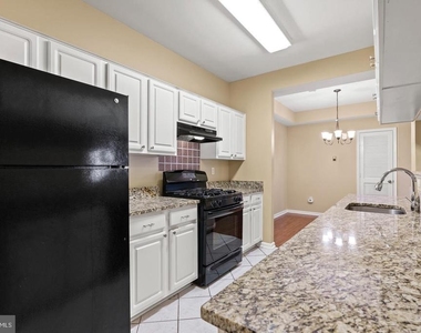 20447 Chesapeake Square - Photo Thumbnail 8