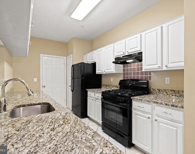 20447 Chesapeake Square - Photo Thumbnail 9