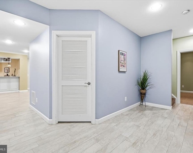 2321 Grove Avenue - Photo Thumbnail 41