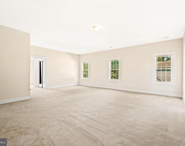 2321 Grove Avenue - Photo Thumbnail 21
