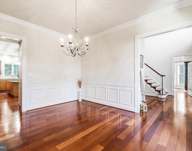 2321 Grove Avenue - Photo Thumbnail 7
