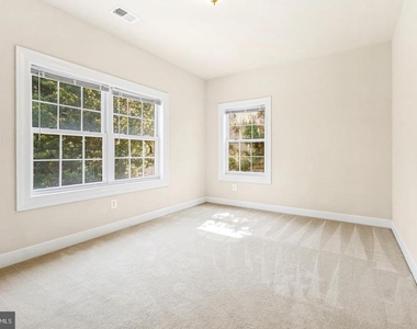 2321 Grove Avenue - Photo Thumbnail 33