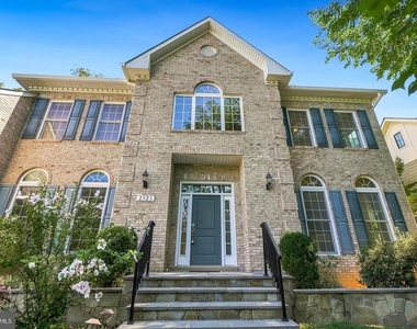 2321 Grove Avenue - Photo Thumbnail 1