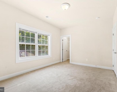 2321 Grove Avenue - Photo Thumbnail 29