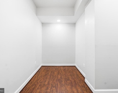2321 Grove Avenue - Photo Thumbnail 53
