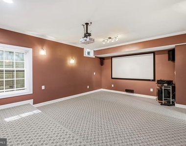 2321 Grove Avenue - Photo Thumbnail 47