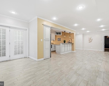 2321 Grove Avenue - Photo Thumbnail 43