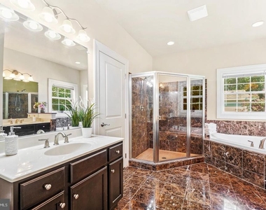 2321 Grove Avenue - Photo Thumbnail 26