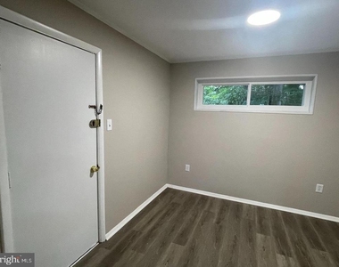 6403 Greeley Boulevard - Photo Thumbnail 12
