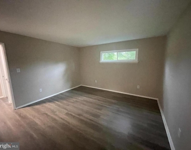 6403 Greeley Boulevard - Photo Thumbnail 7