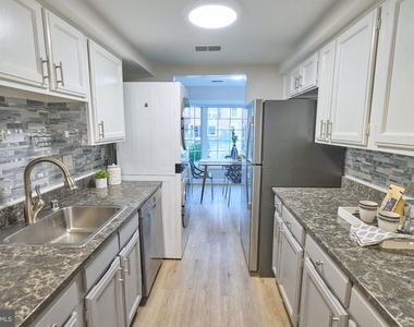 6373 Patience Court - Photo Thumbnail 11