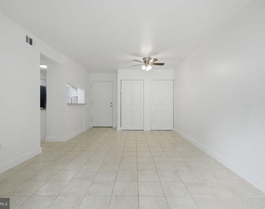 8505 Barrington Court - Photo Thumbnail 7
