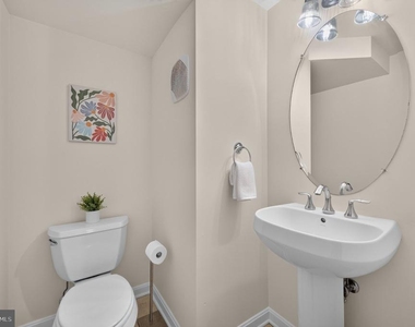 7055 Huntley Run Place - Photo Thumbnail 16