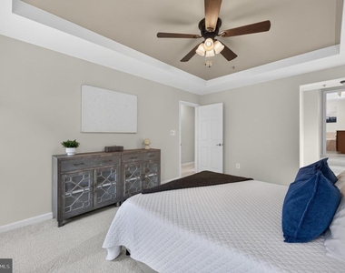 7055 Huntley Run Place - Photo Thumbnail 20