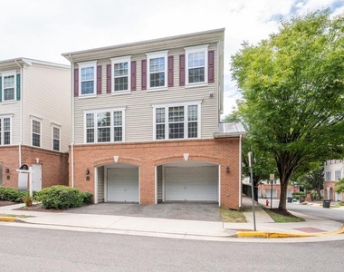 7055 Huntley Run Place - Photo Thumbnail 36