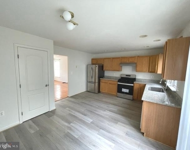 13963 Sawteeth Way - Photo Thumbnail 9