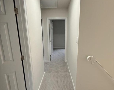5305 Anchor Court - Photo Thumbnail 13