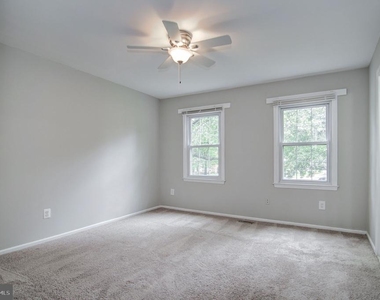 7763 Durer Court - Photo Thumbnail 15