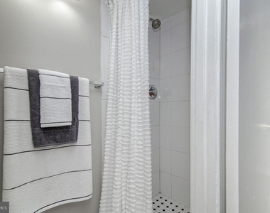 7763 Durer Court - Photo Thumbnail 33