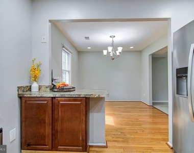 7763 Durer Court - Photo Thumbnail 12