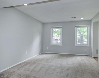 7763 Durer Court - Photo Thumbnail 6
